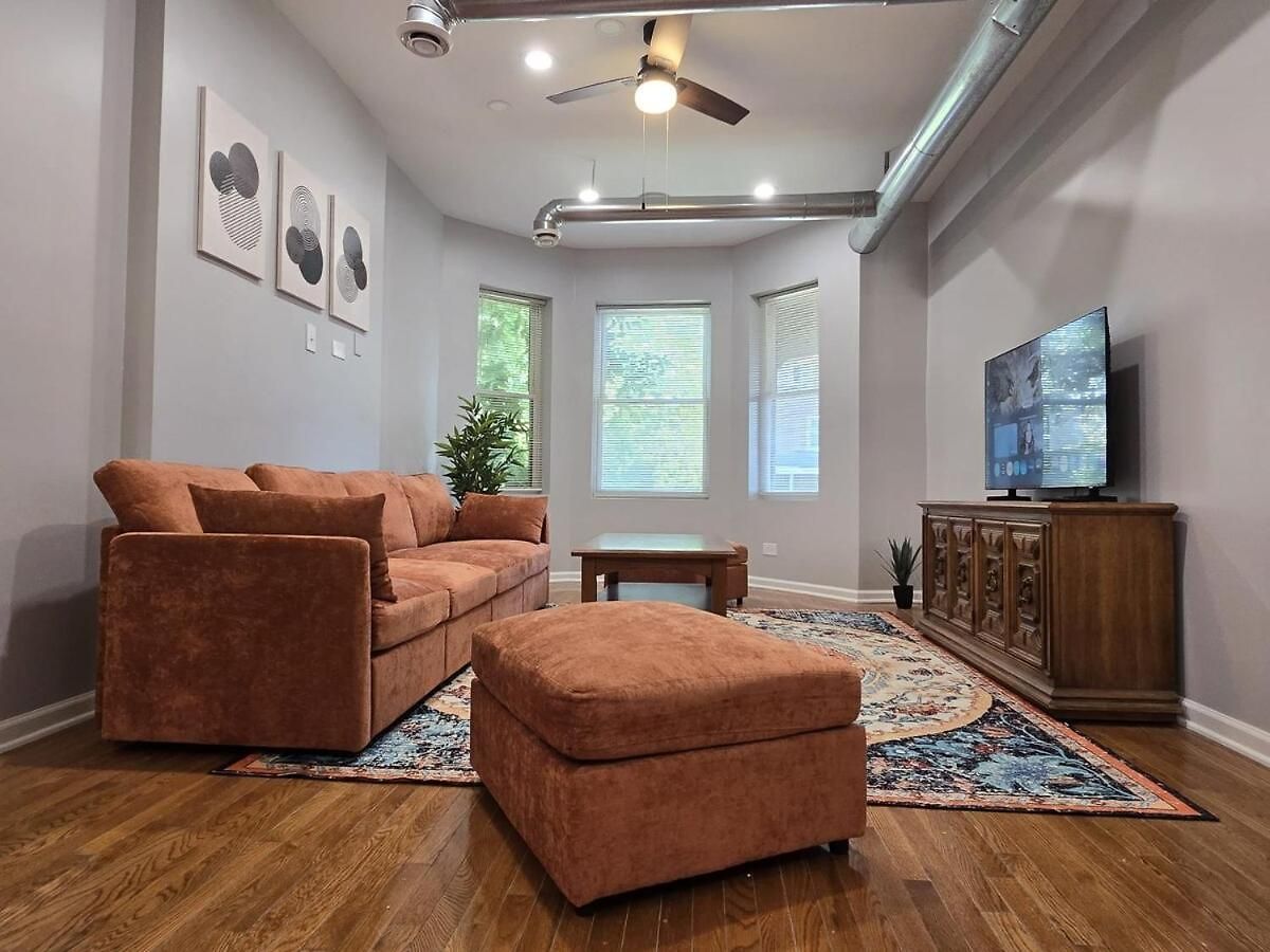 Luxe Loft Vibe With King - 4br 3ba