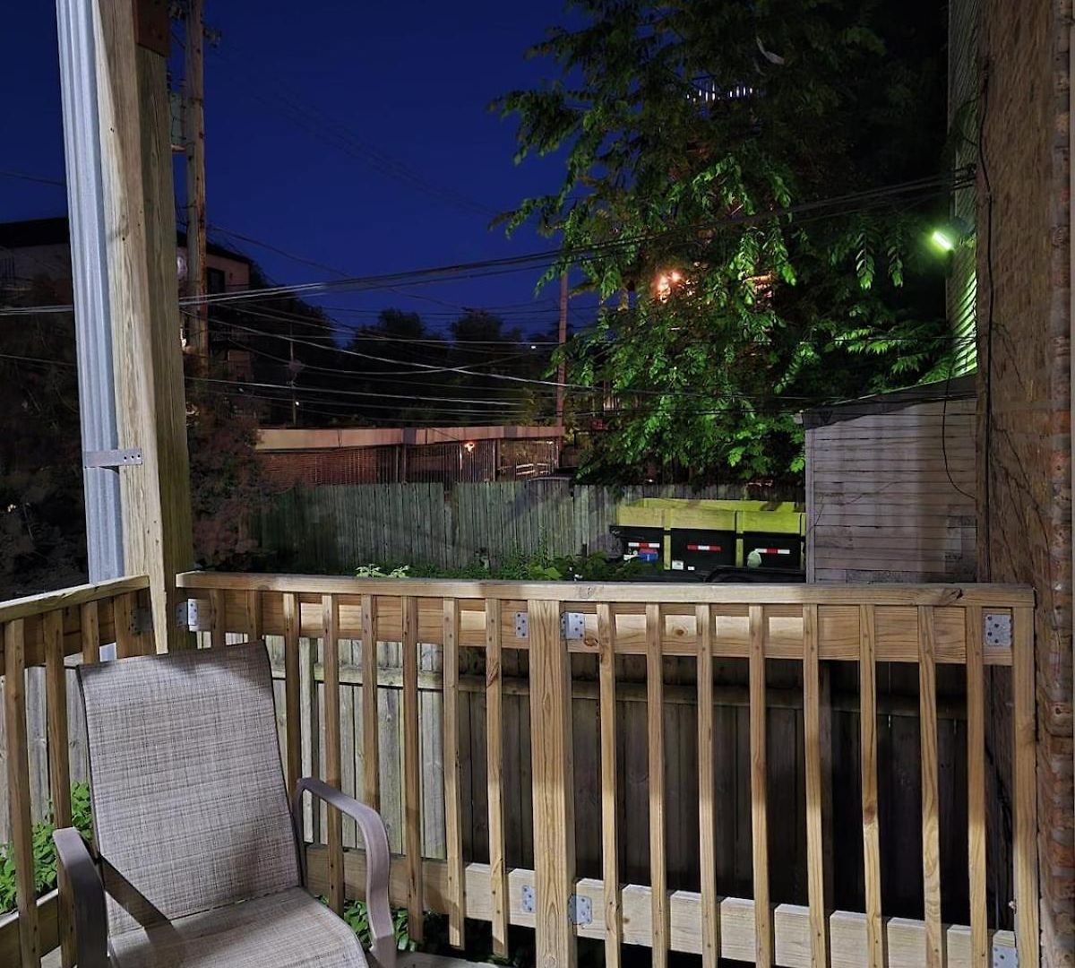 Luxe Loft Vibe With King - 4br 3ba Apartment