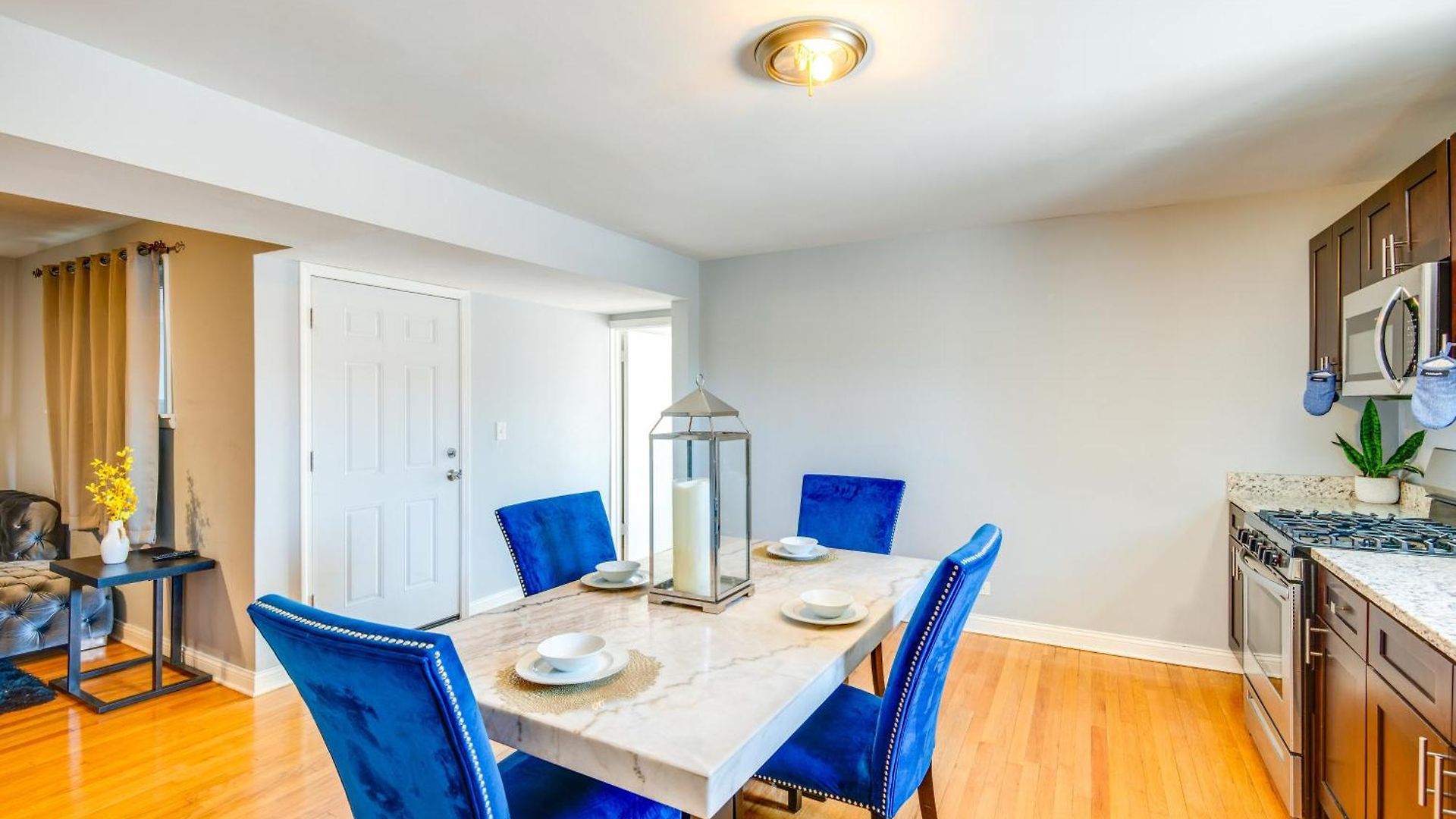 Walk To Train & Bus: Updated Apartment *