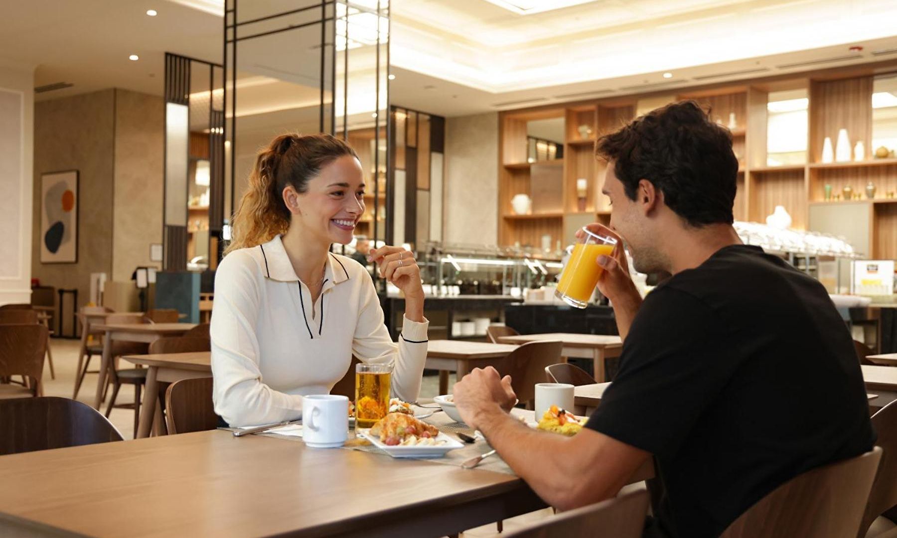 Riu Plaza Hotel 4*