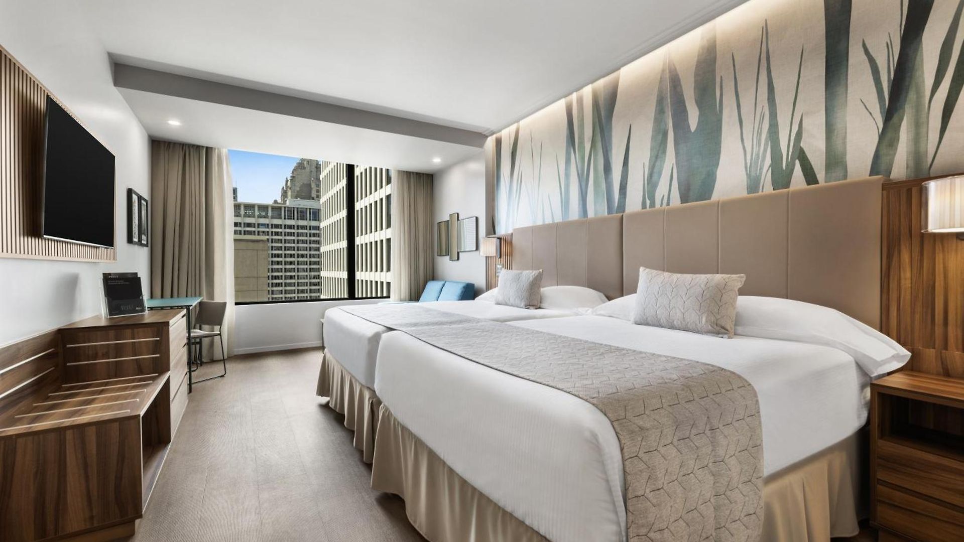 Hotel Riu Plaza 4*