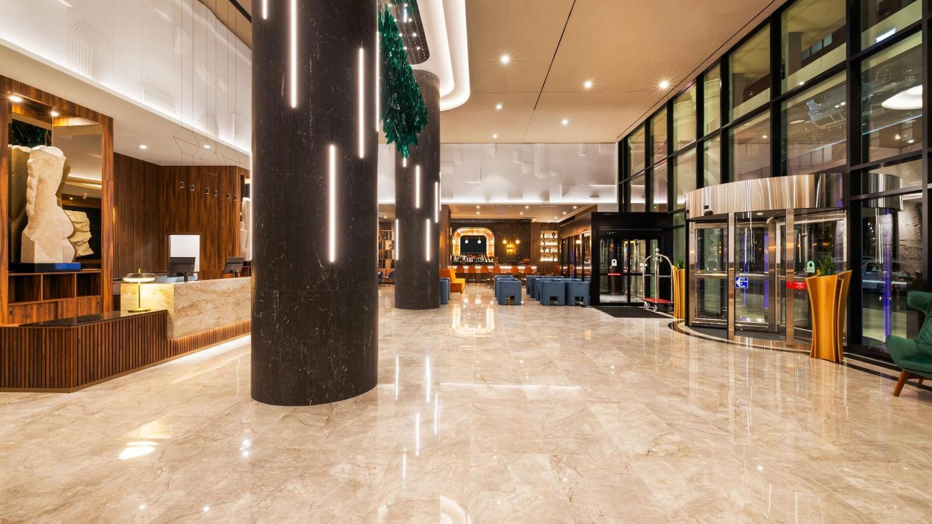 Riu Plaza Hotel 4*