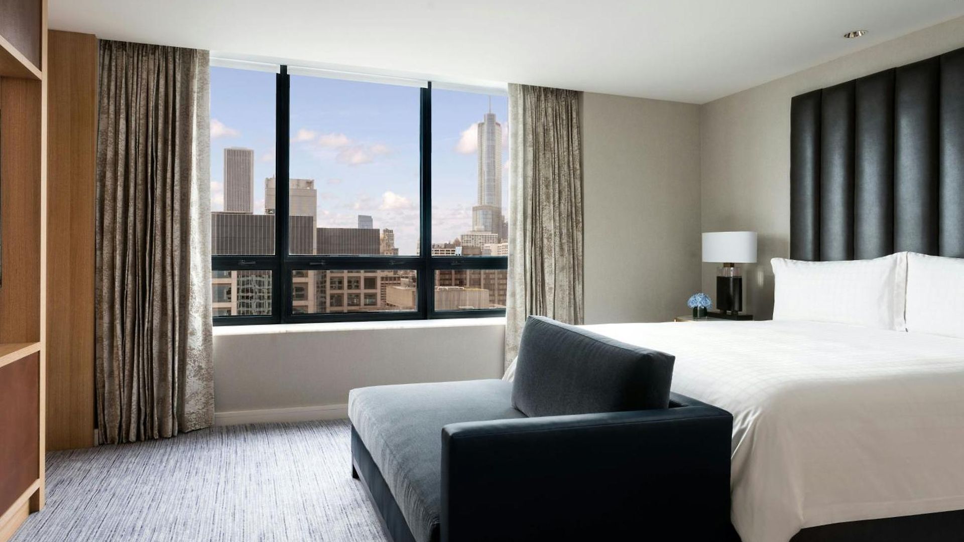 Hotel The Ritz-carlton, 5*