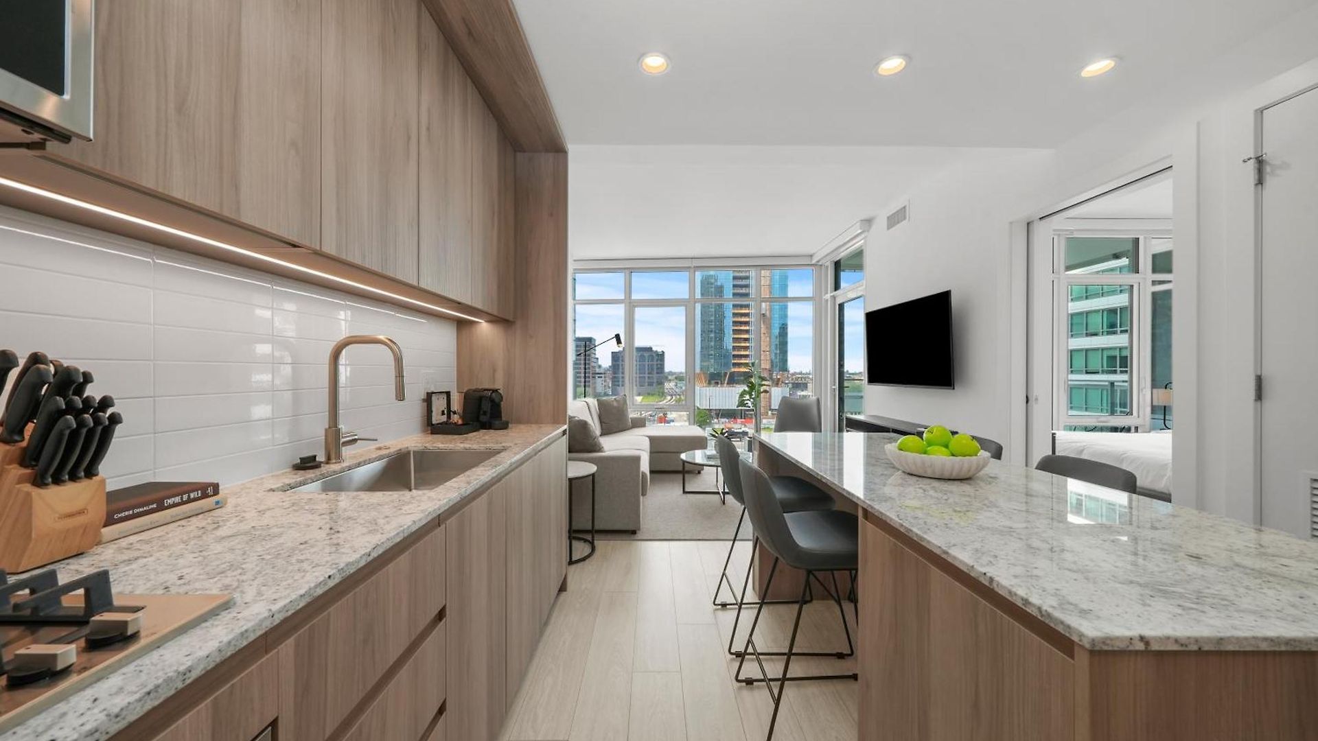 Hotel Level - Fulton Market Chicago