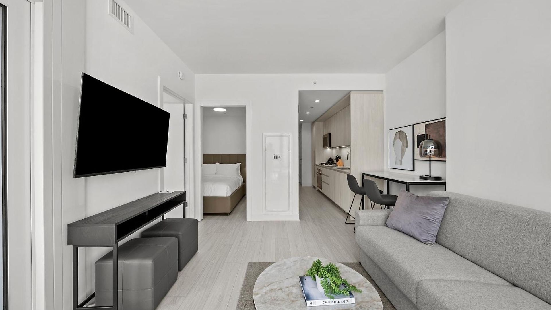 Hotel Level - Fulton Market Chicago