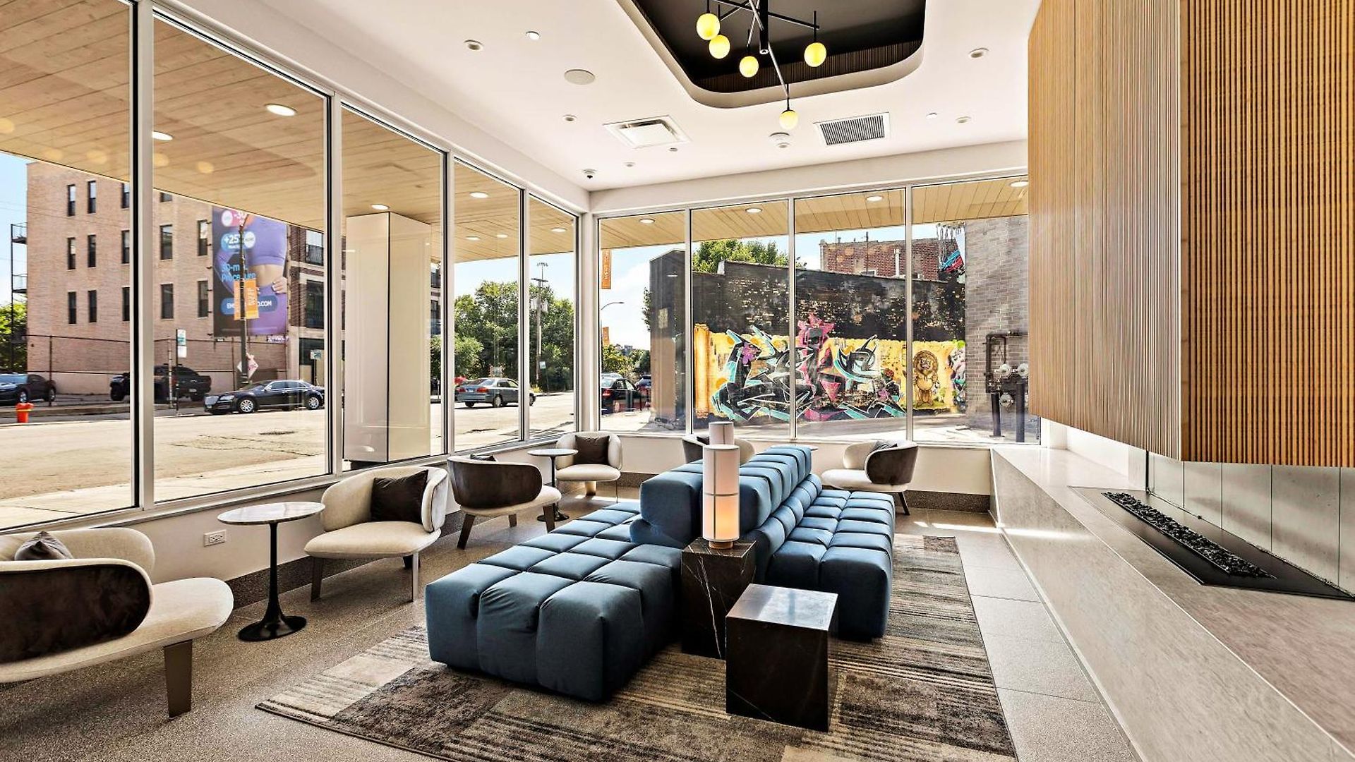Luxurious 3bd Penthouse L Private Patio L Gym L Stunning Rooftop