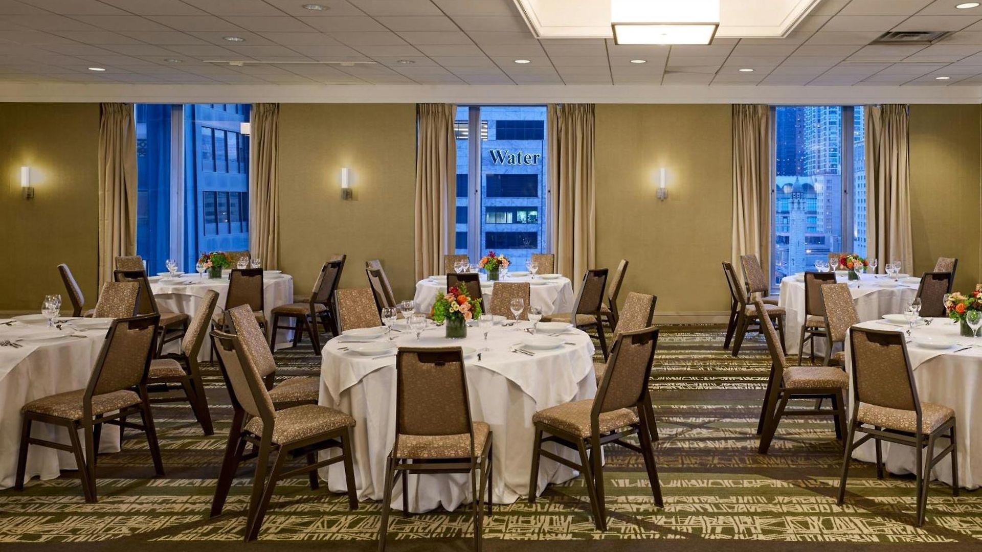 The Westin Michigan Avenue Hotel 4*
