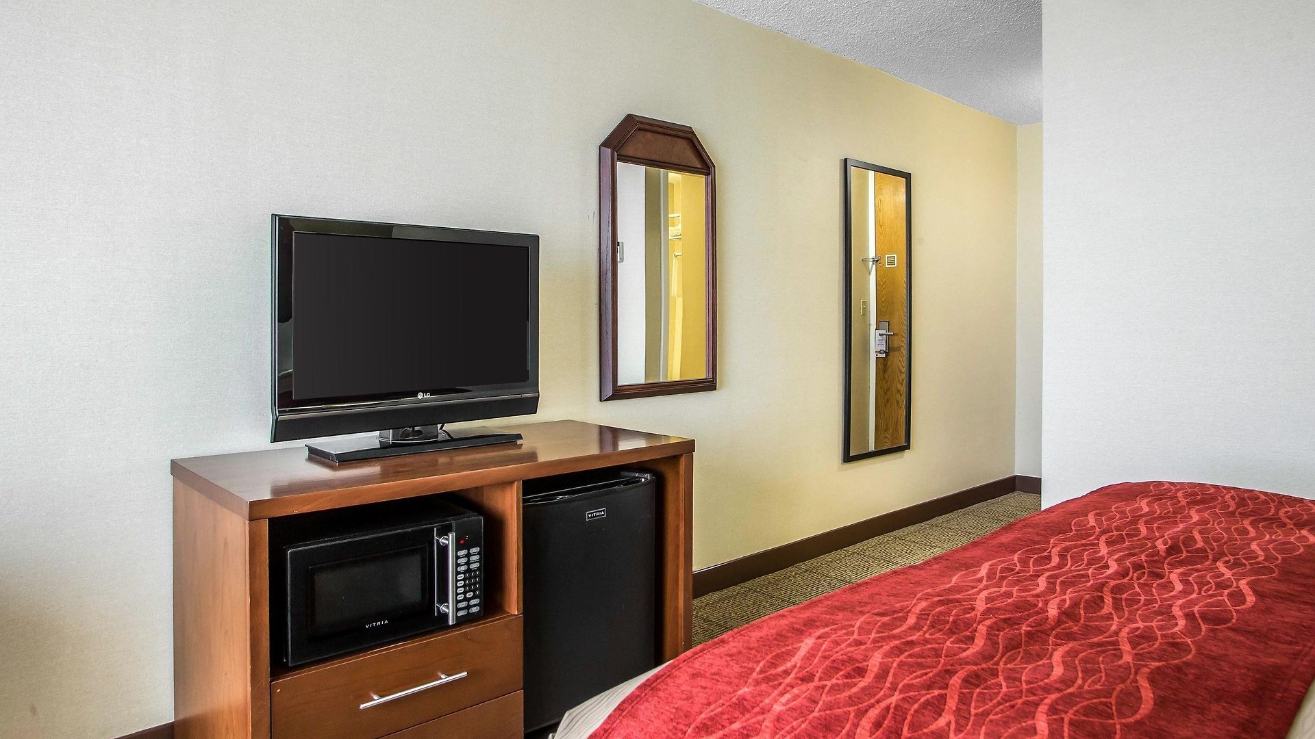 Hotel Midway Airport S By Ihg 3*