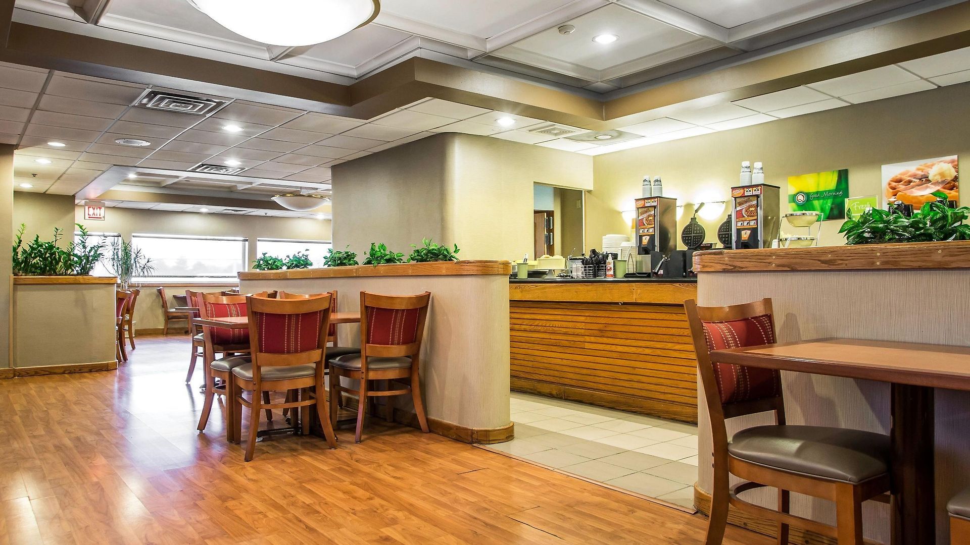 Hotel Midway Airport S By Ihg 3*