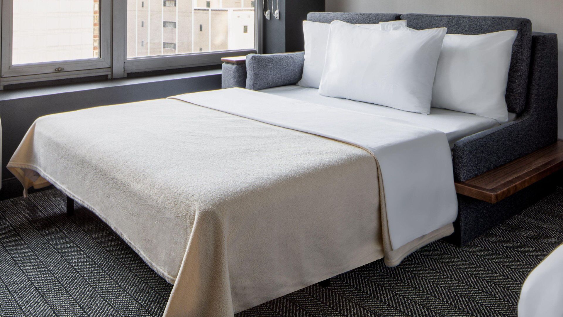 Hotel Courtyard By Marriott Downtown/river North 3*