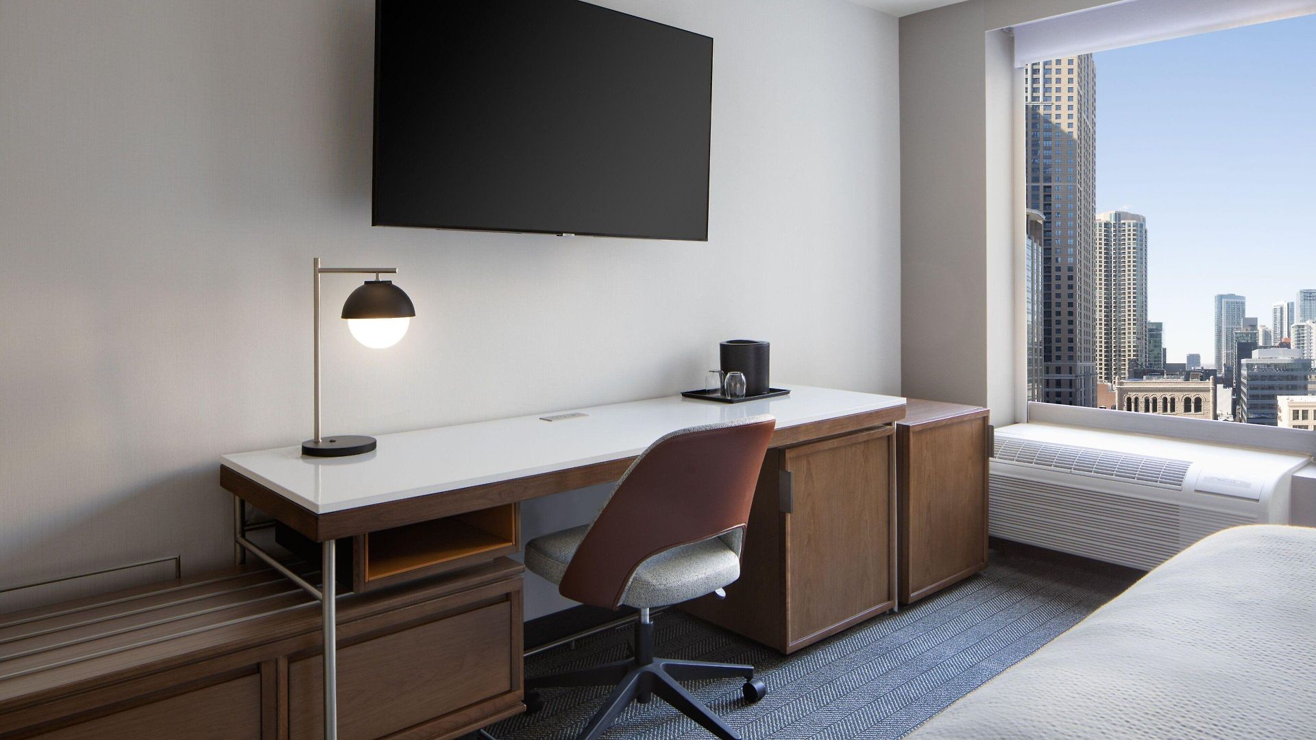 Courtyard By Marriott Downtown/river North Hotel 3*