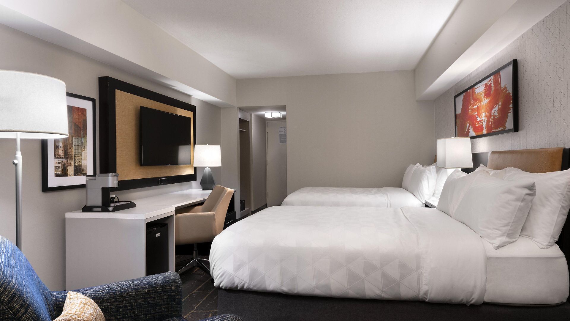 Mart Plaza River North, An Ihg 4*