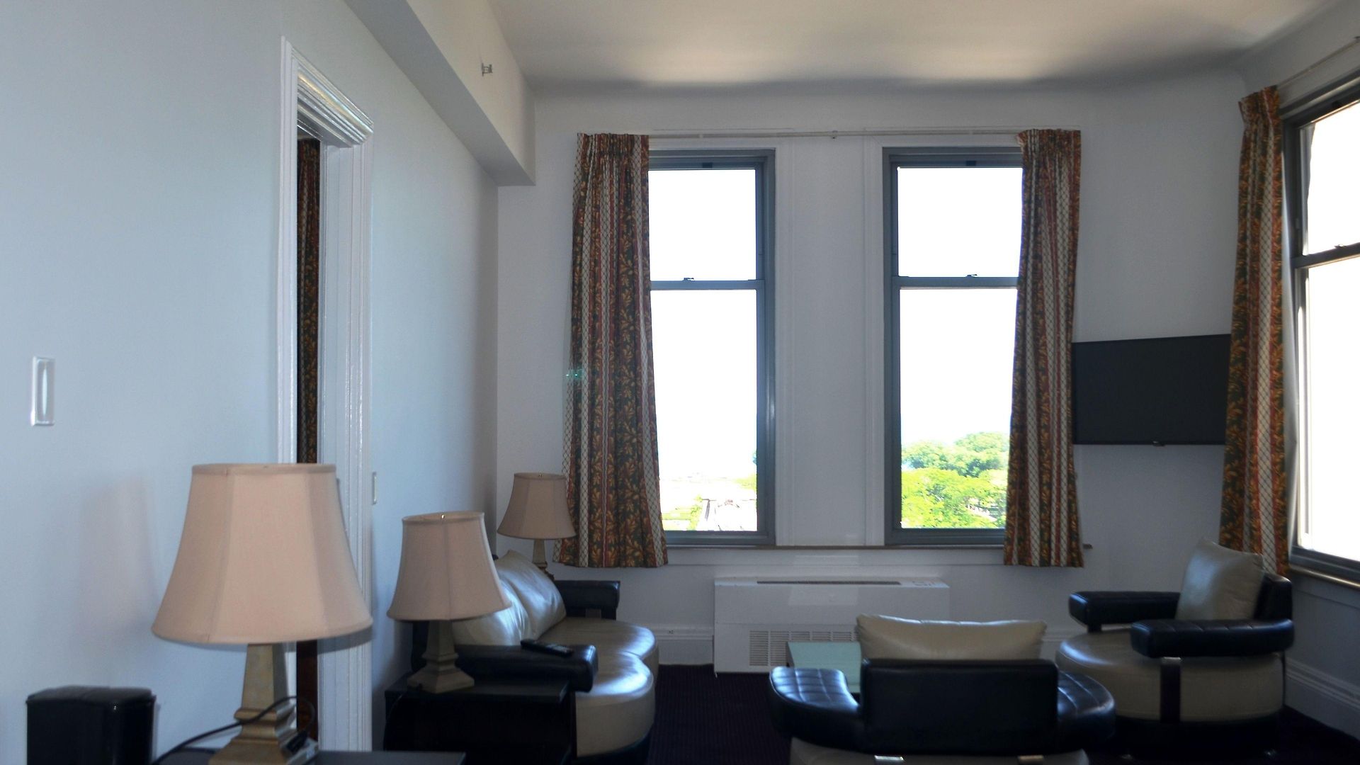 Congress Plaza Hotel