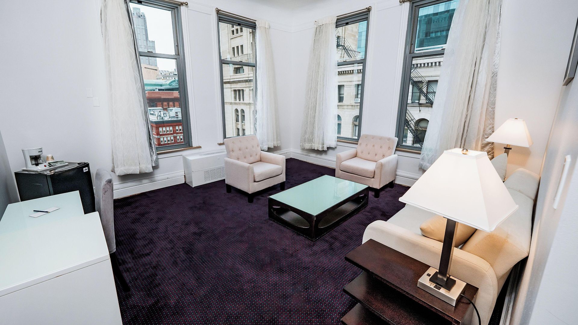 Congress Plaza Hotel 3*