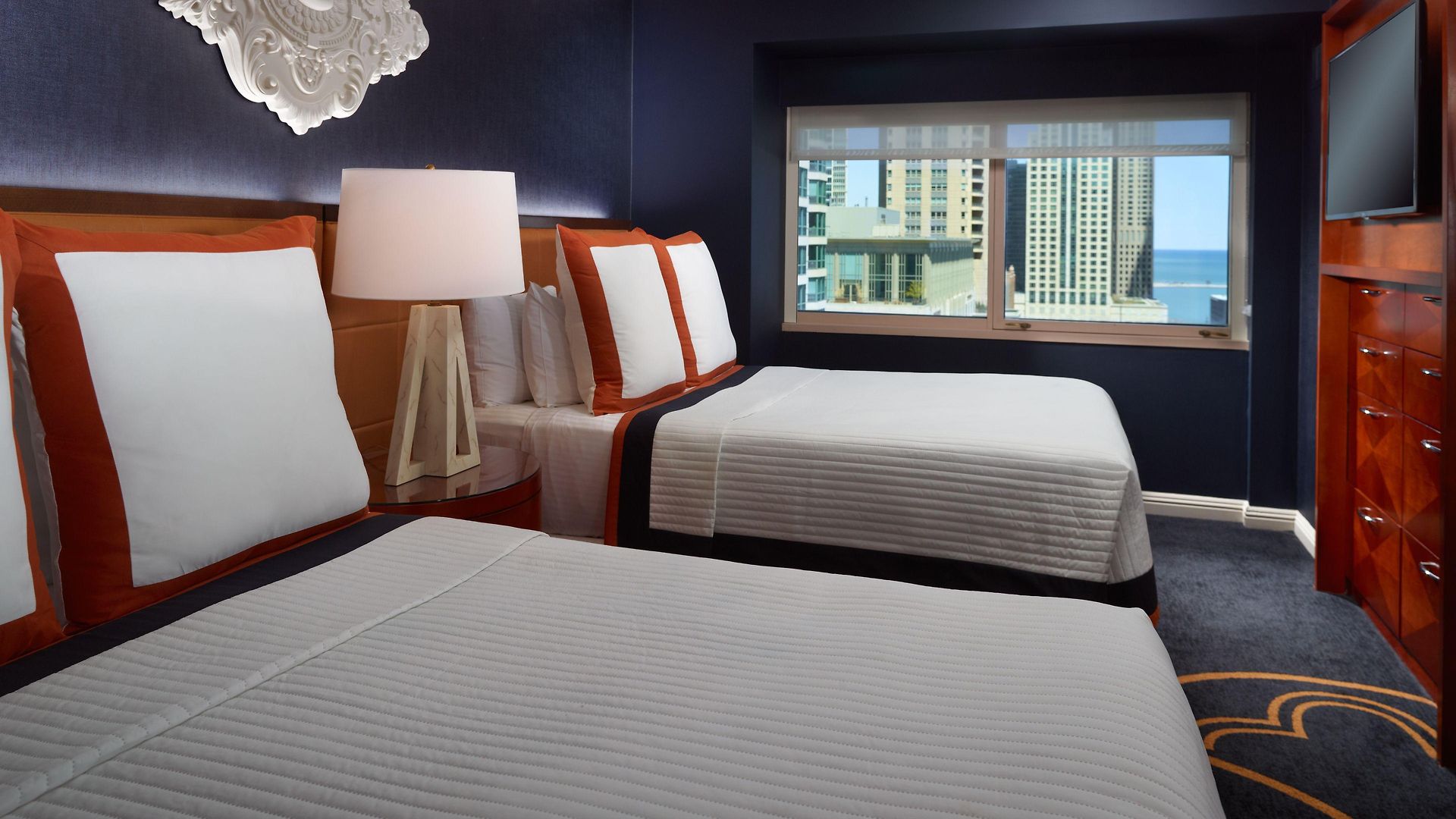 Omni 4* Chicago