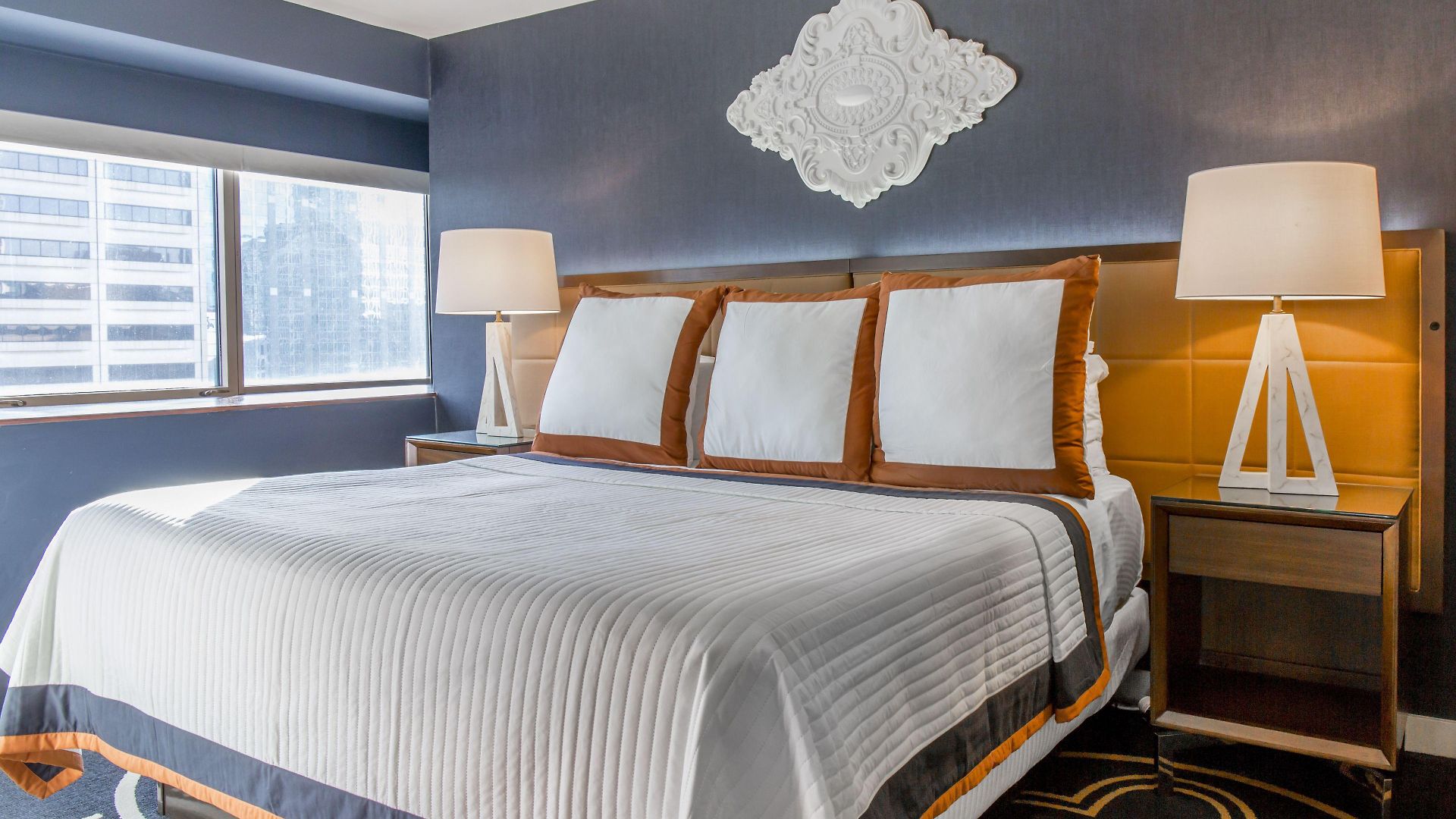 Omni Hotel 4*