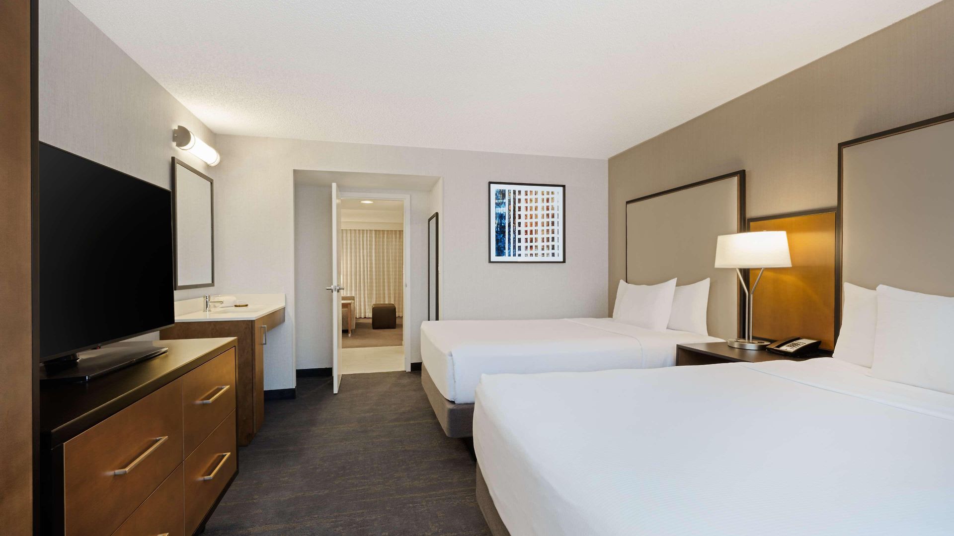 Hotel Embassy - Downtown River North 3*