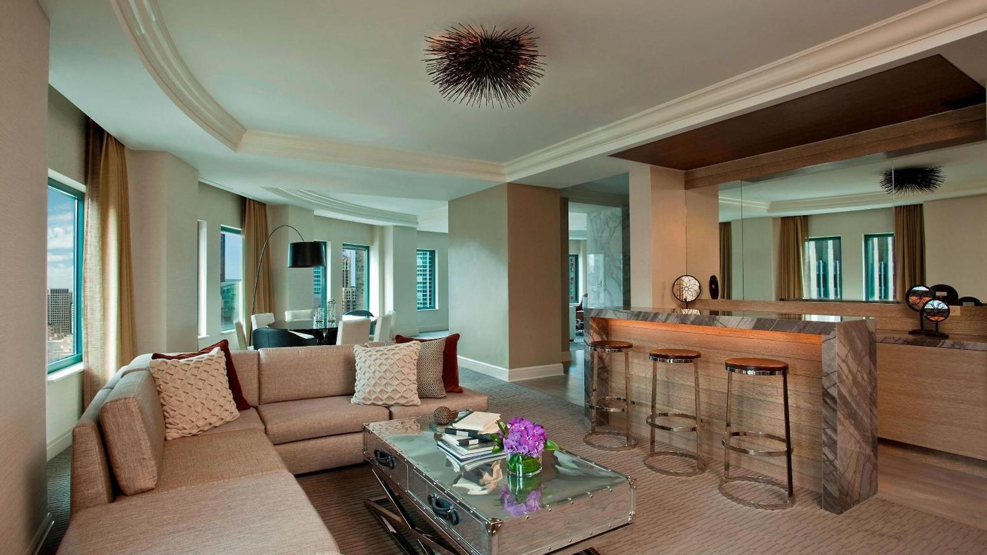 Sheraton Grand Riverwalk 4*