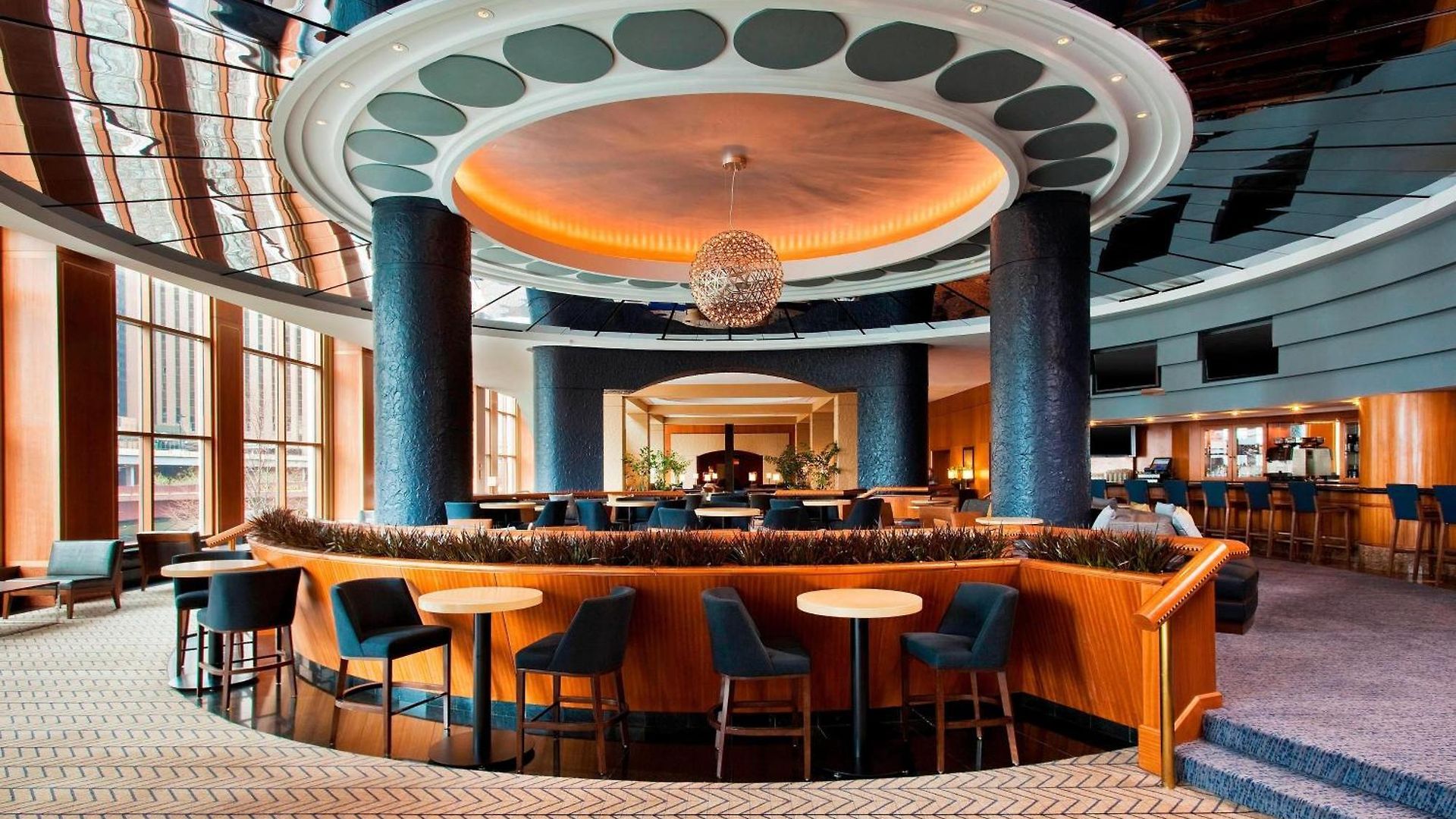 Hotel Sheraton Grand Riverwalk 4*