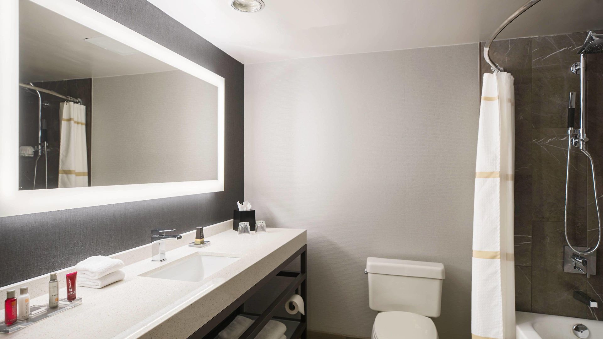 Courtyard By Marriott At Medical District-uic 3* Chicago