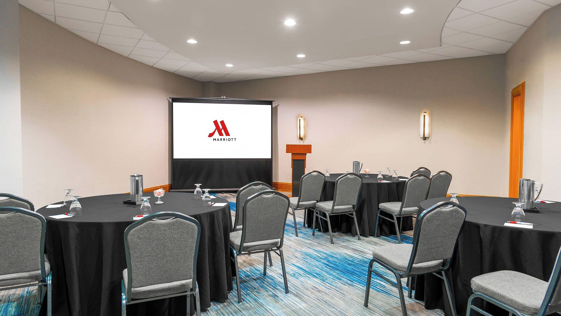 Courtyard By Marriott At Medical District-uic 3* Chicago
