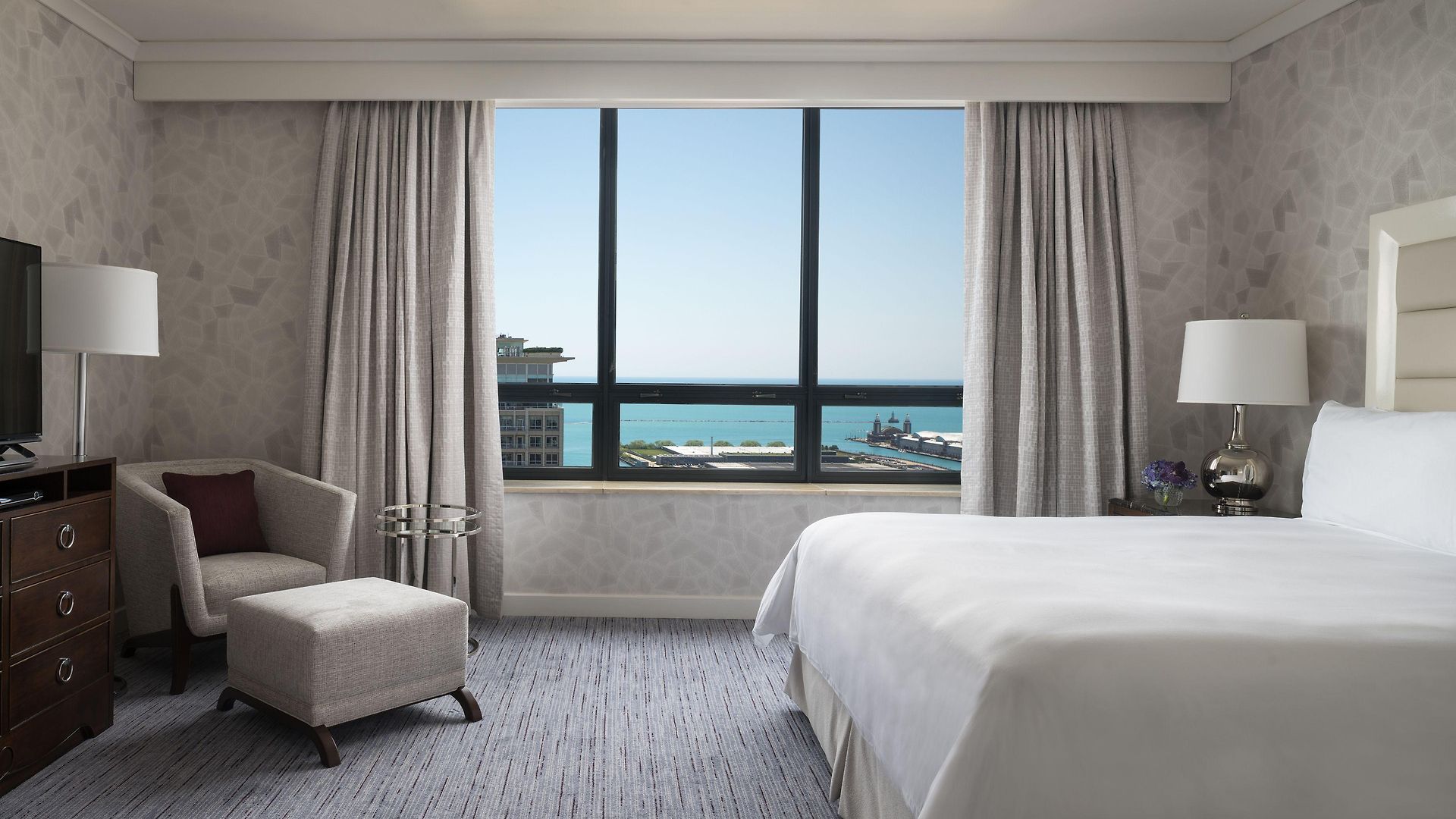 The Ritz-carlton, Hotel 5*