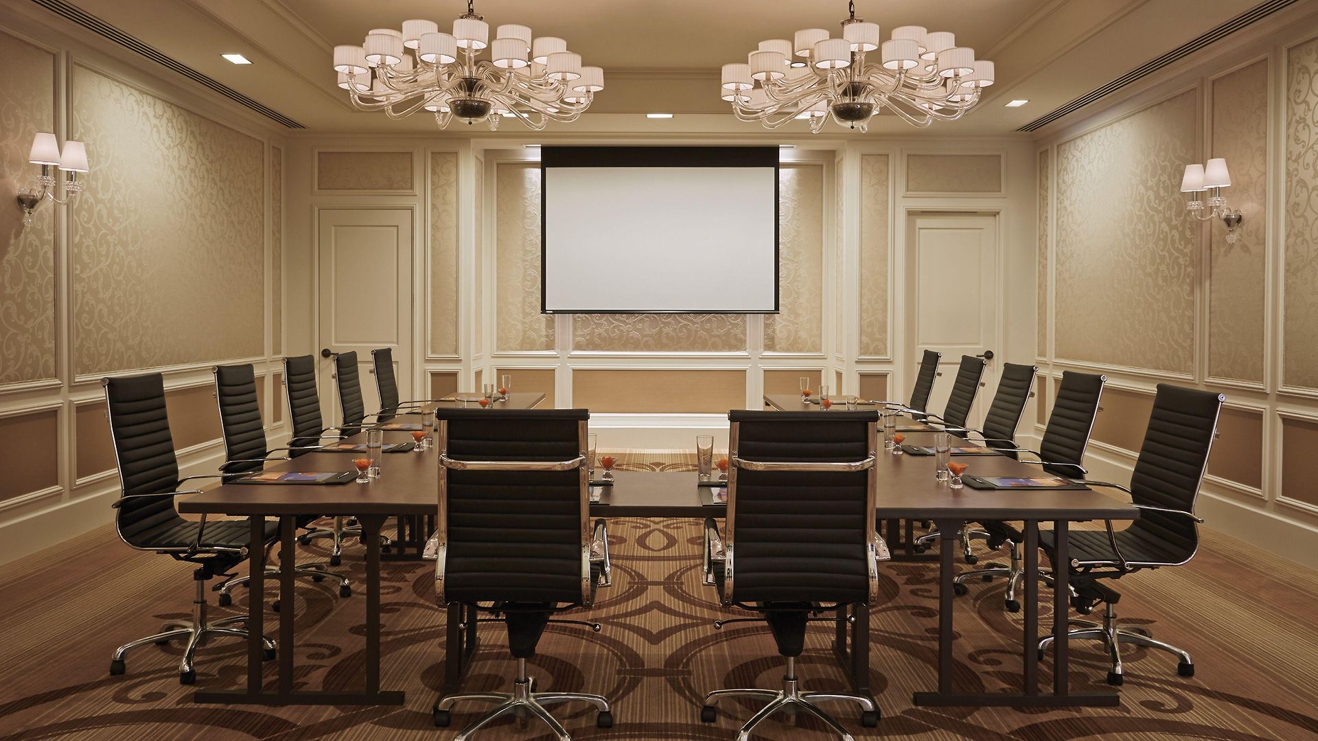 The Ritz-carlton, Hotel
