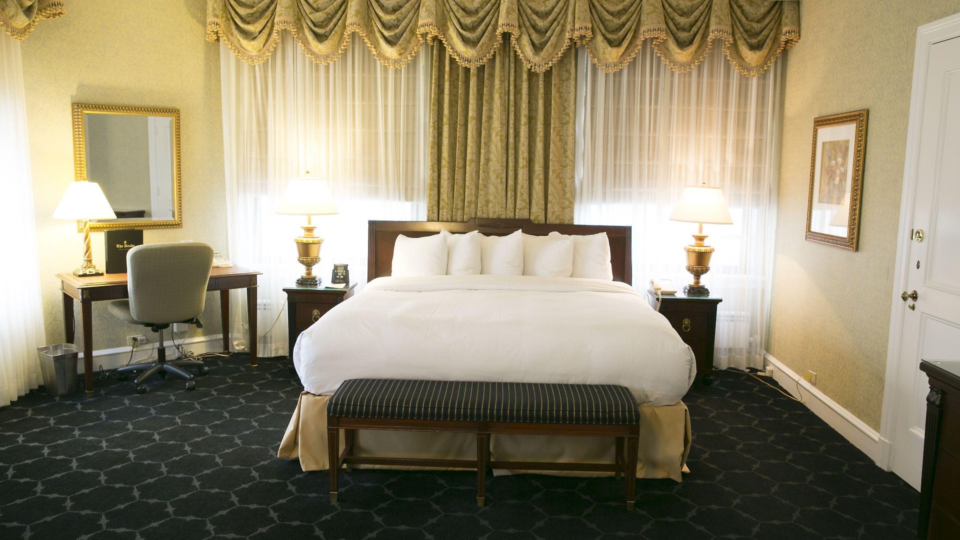 Hotel The Drake 4*