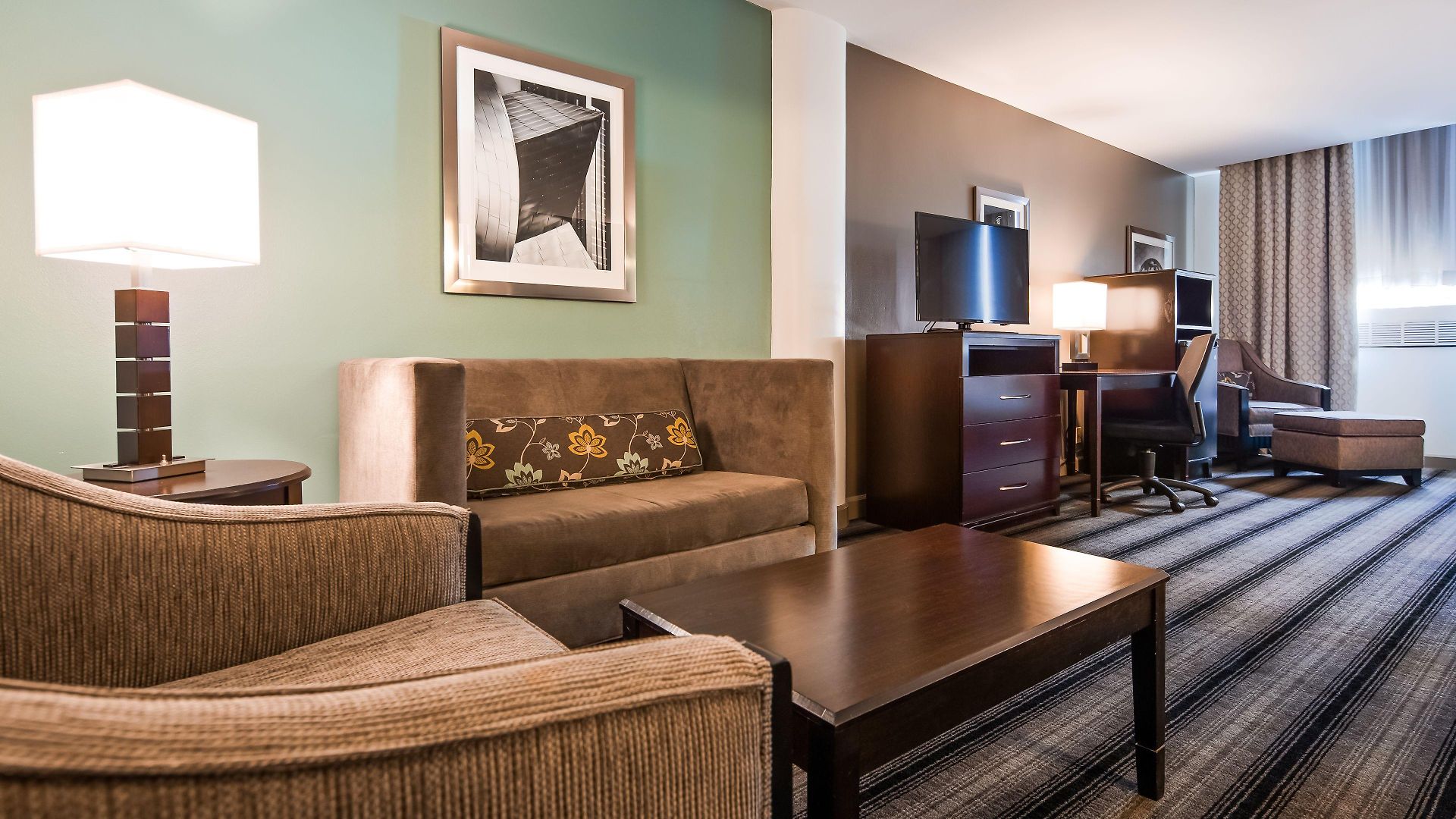 Western Downtown-river North Hotel 3*