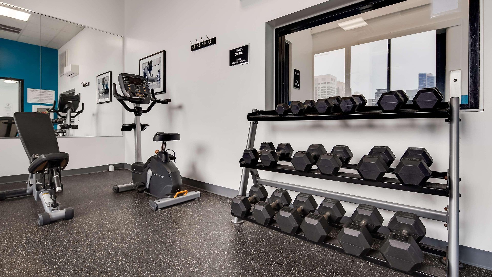 Hotel Western Downtown-river North 3*