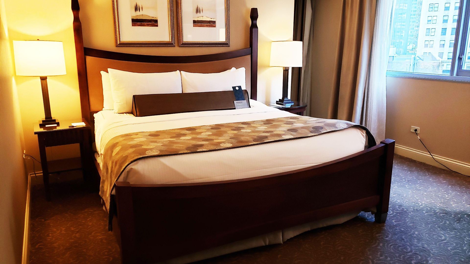 Hotel The Royal Sonesta Downtown Chicago