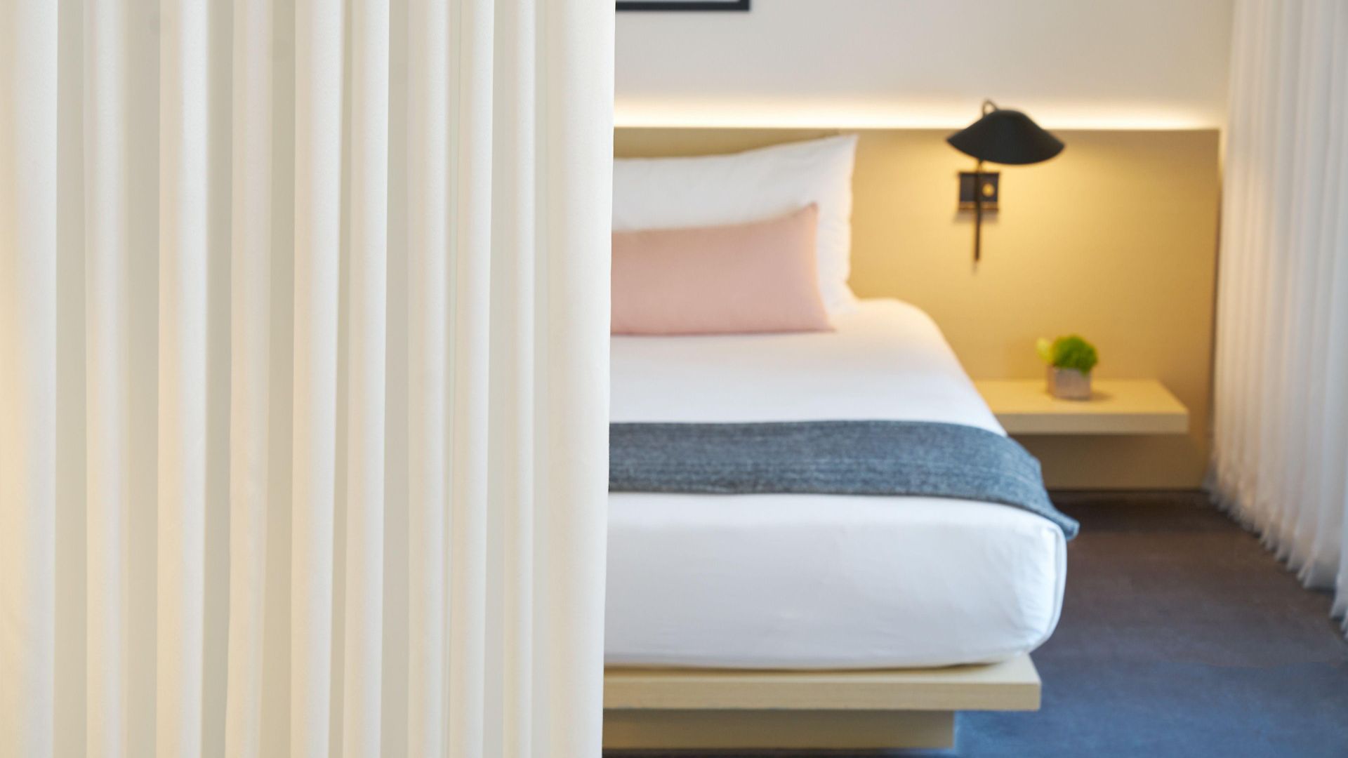Hotel Ambassador Chicago, Part Of Jdv By Hyatt 4*