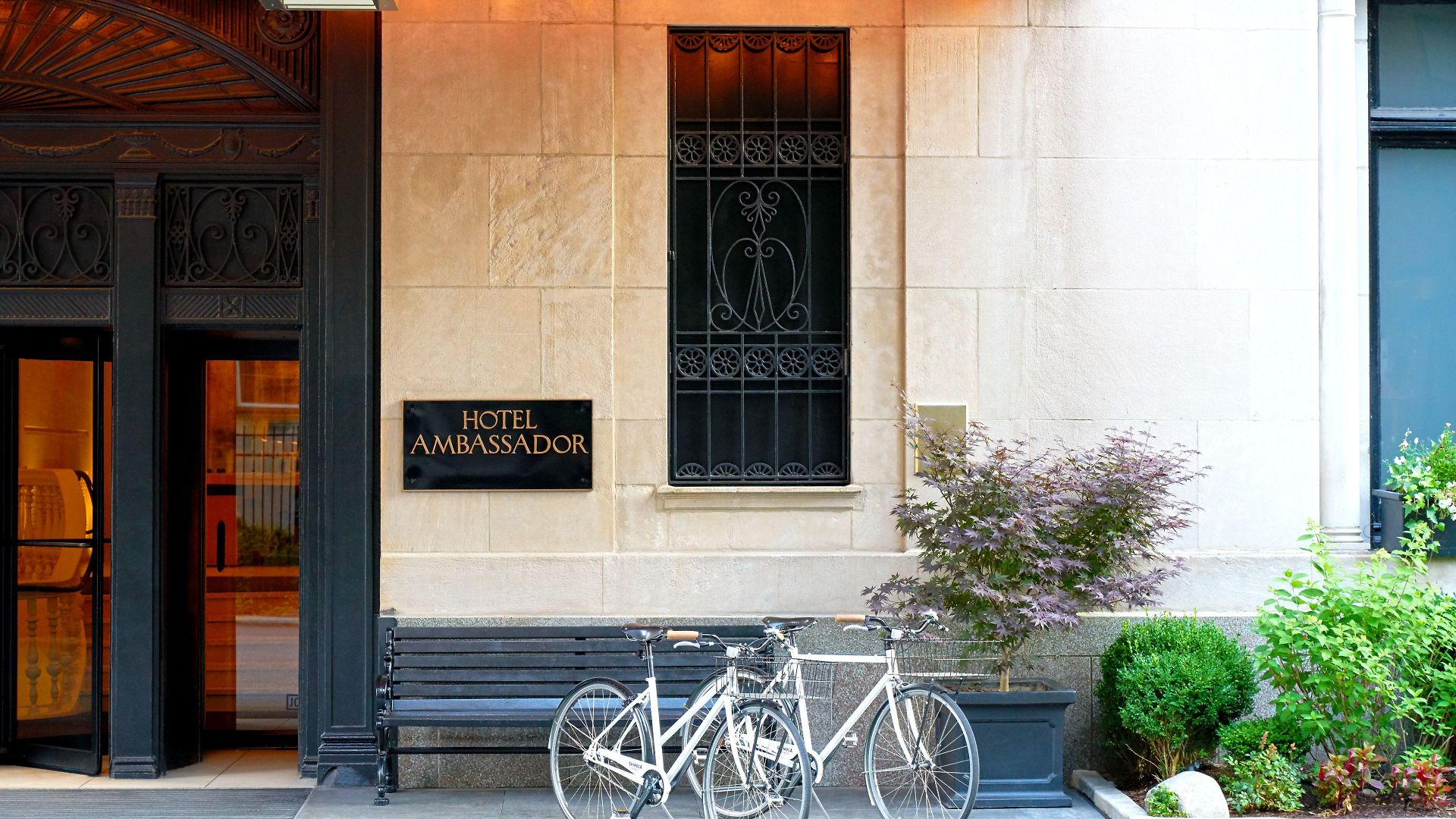 Hotel Ambassador Chicago, Part Of Jdv By Hyatt Chicago