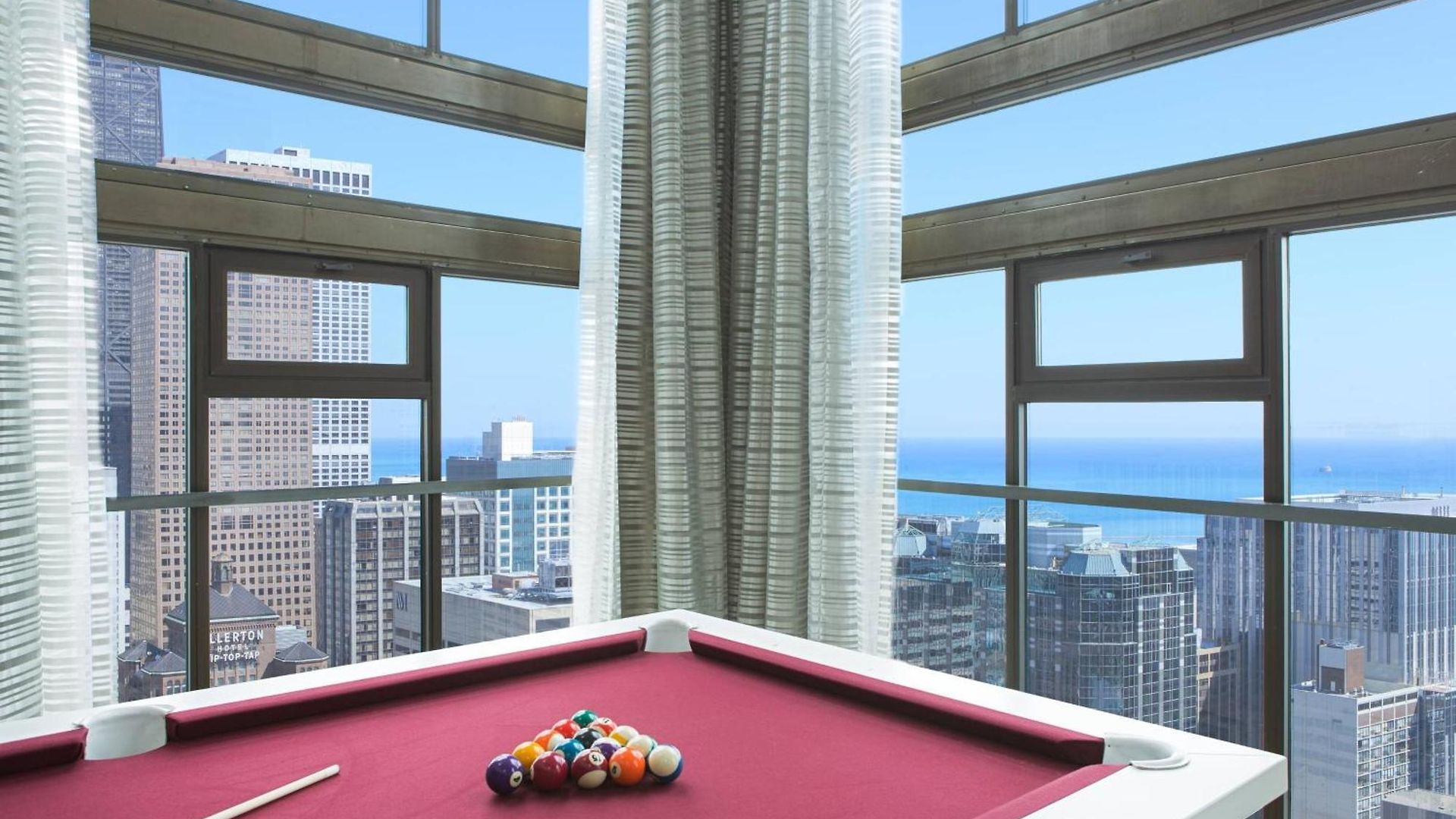 Hotel Marriott Downtown Magnificent Mile