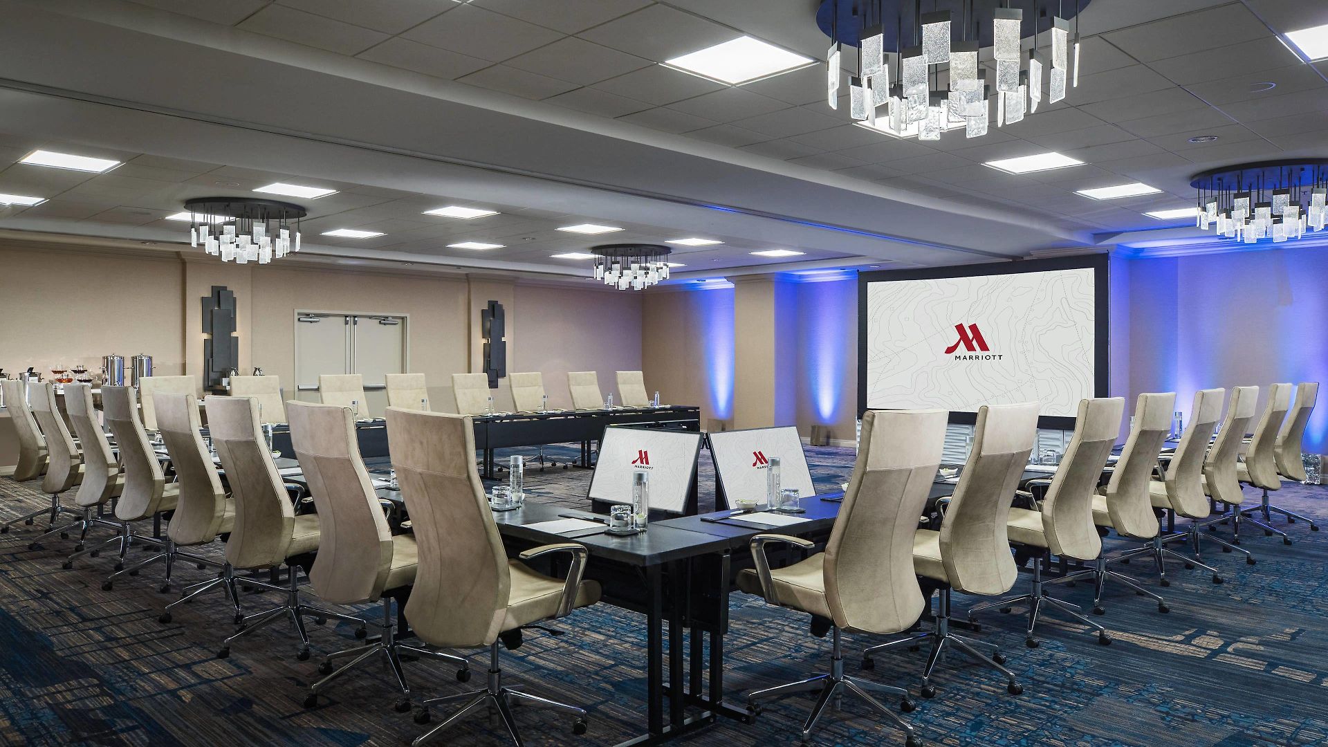 Marriott Downtown Magnificent Mile Hotel