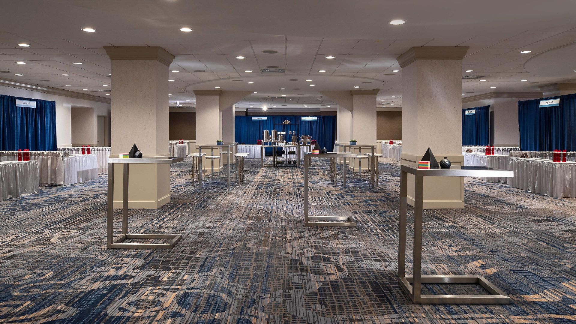 Marriott Downtown Magnificent Mile 4*