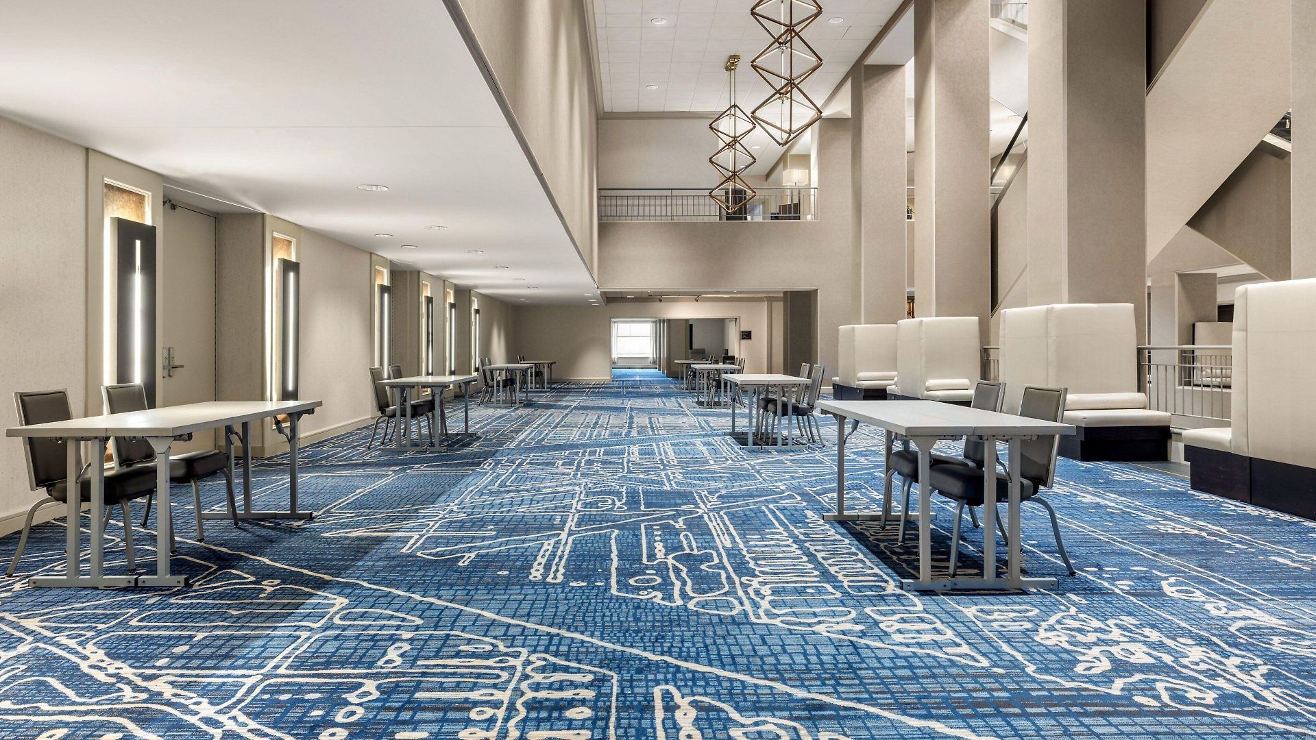 Marriott Downtown Magnificent Mile Hotel