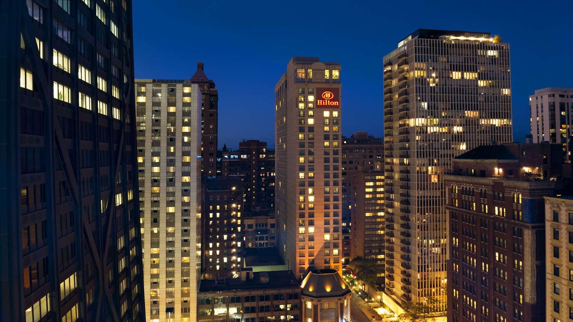 Hotel Hilton Magnificent Mile Chicago