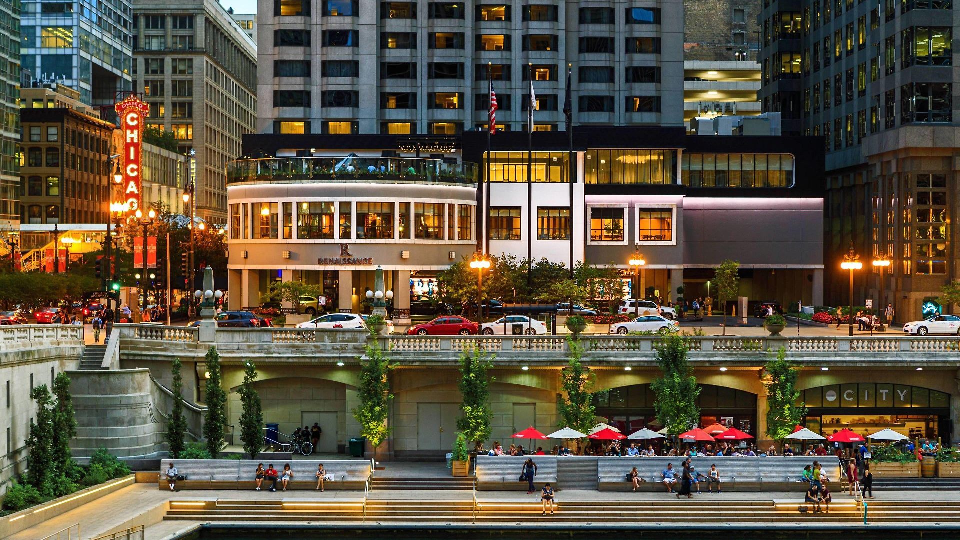 Hotel Renaissance Downtown Chicago