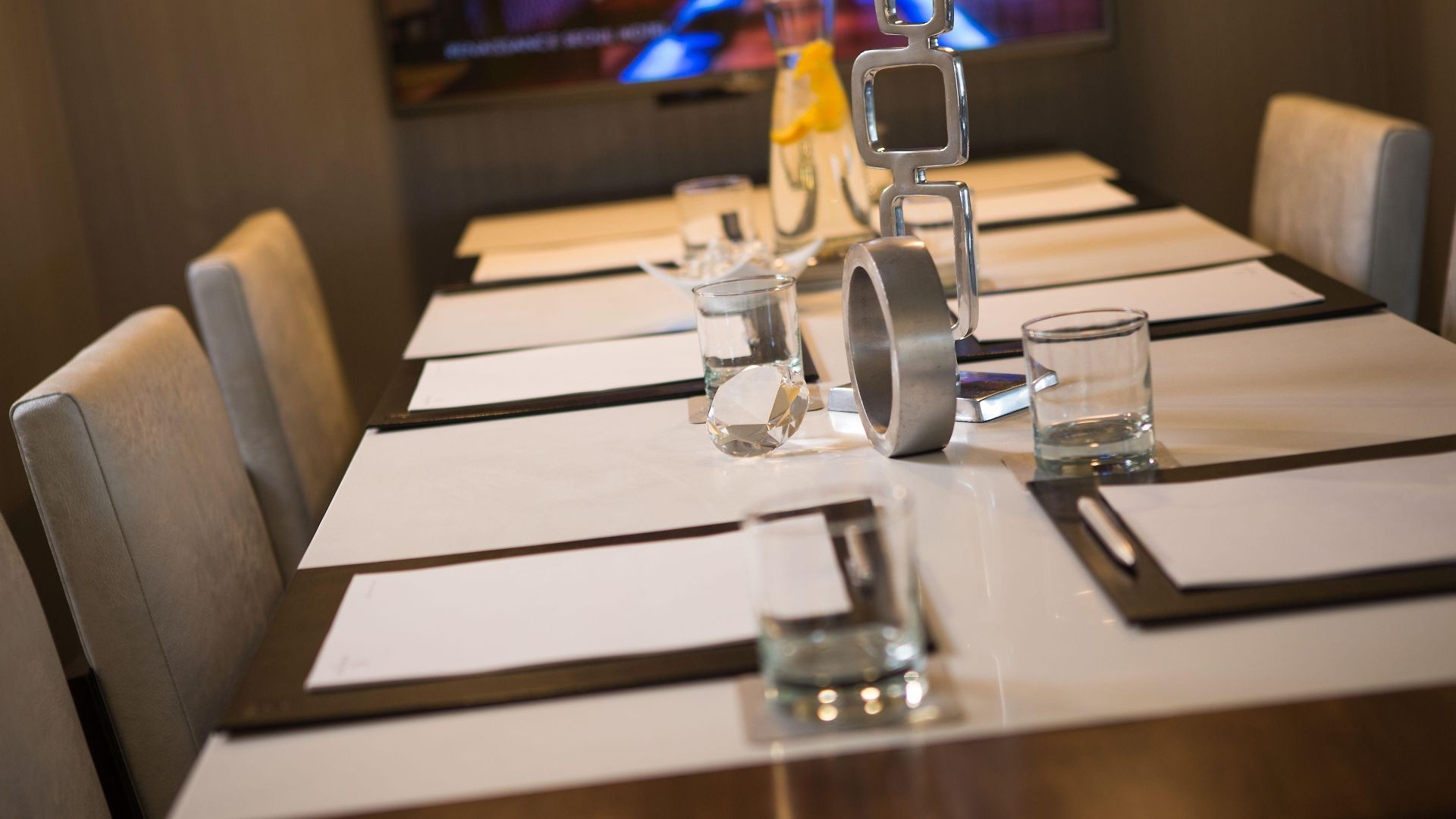 Renaissance Downtown Hotel 4*