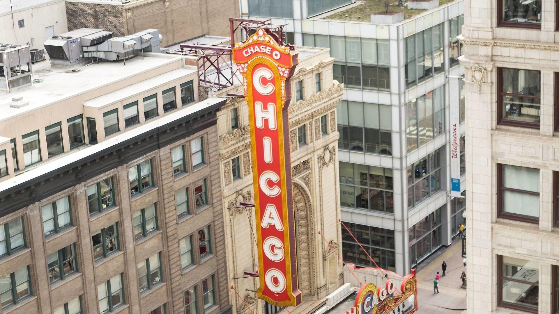 Hotel Renaissance Downtown 4*