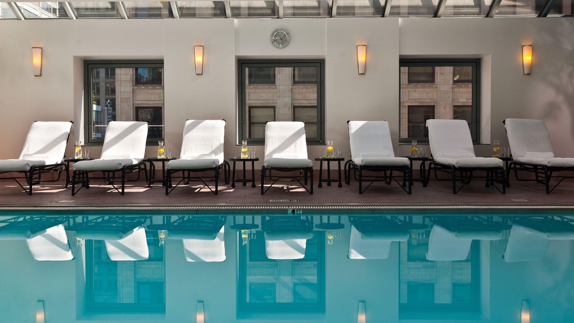 Renaissance Downtown Hotel 4*