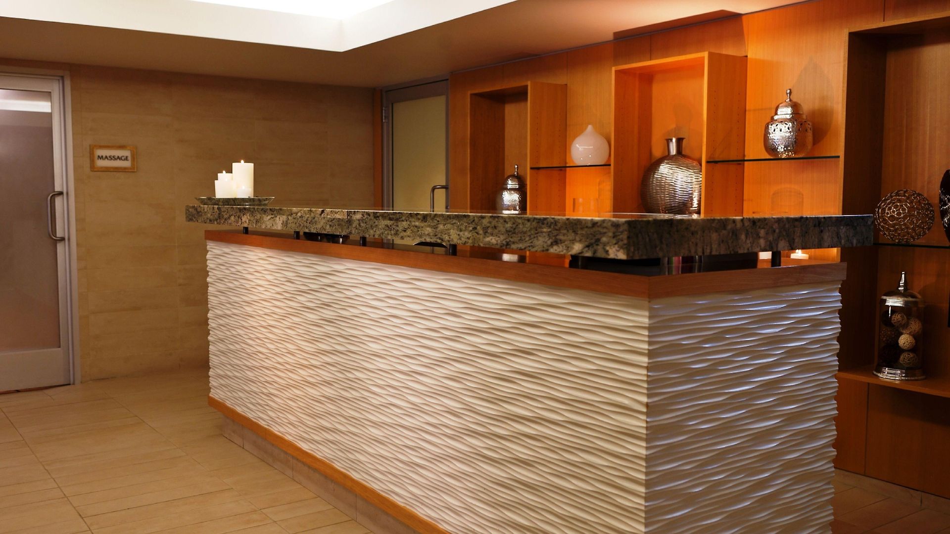 Hotel Renaissance Downtown 4*