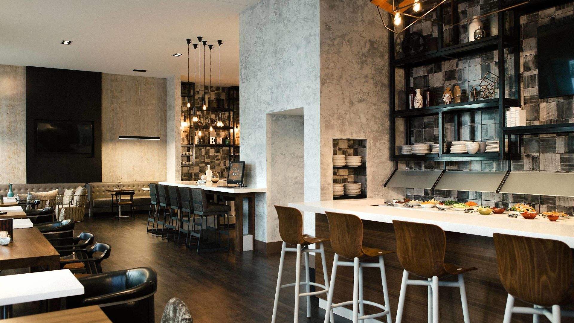 Renaissance Downtown Hotel 4*
