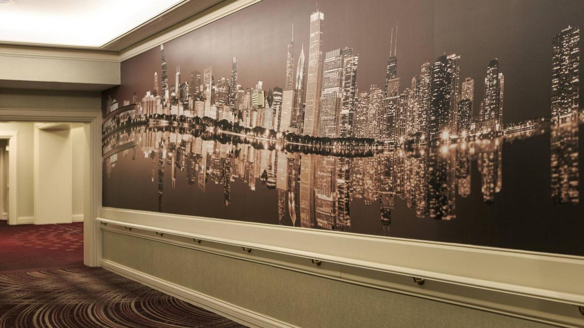 Renaissance Downtown Hotel