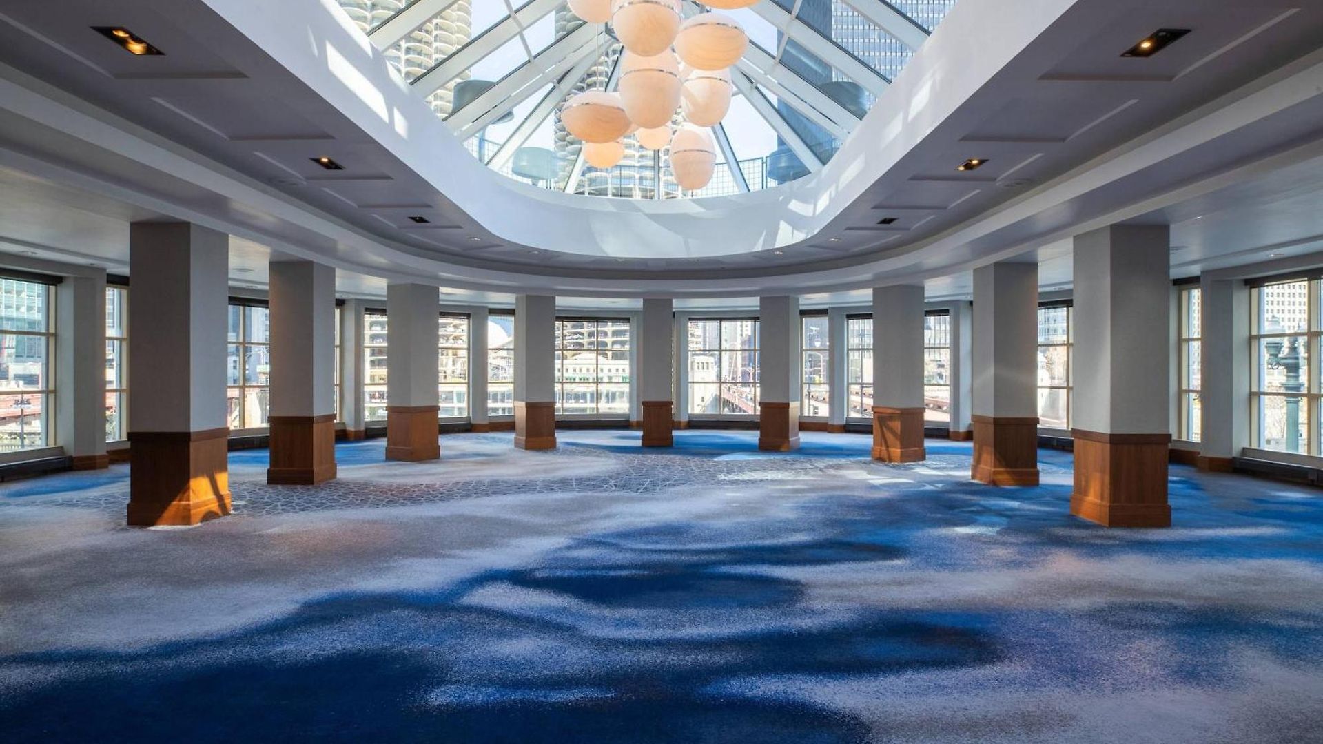 Hotel Renaissance Downtown