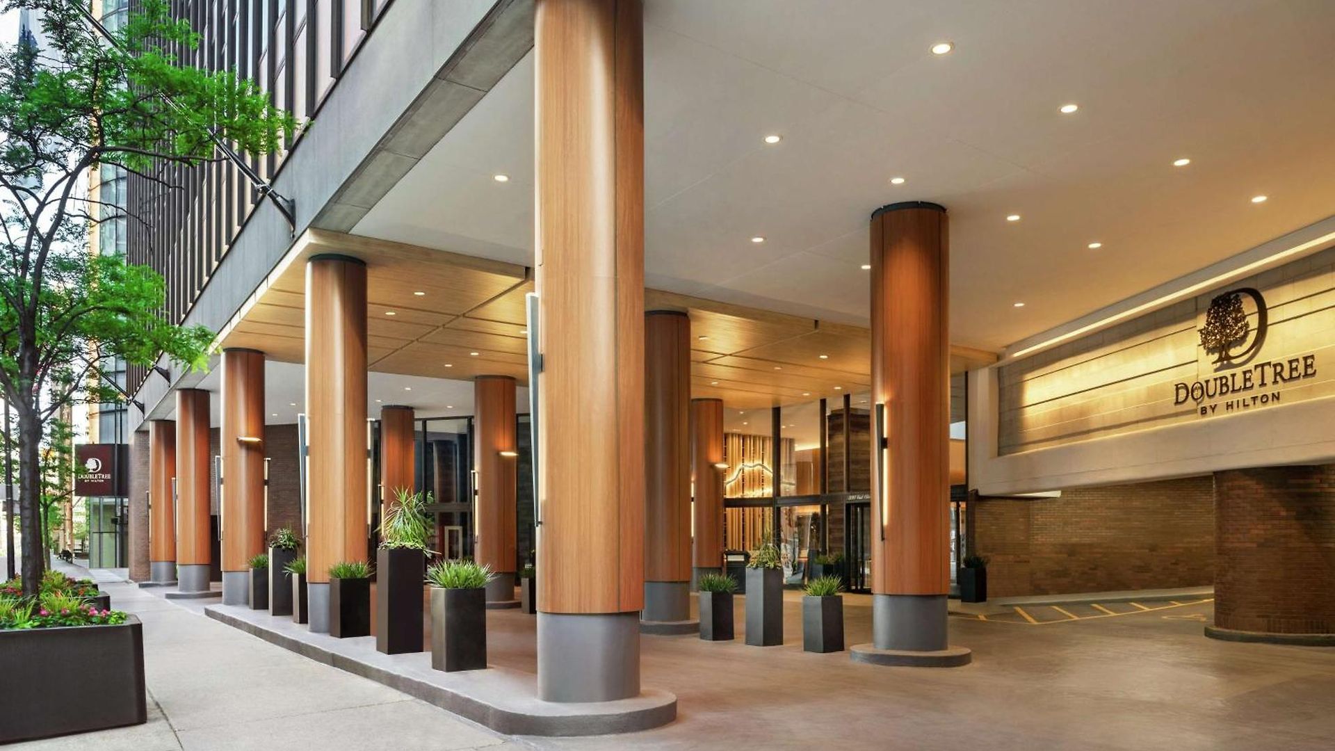 Doubletree By Hilton Magnificent Mile 4*