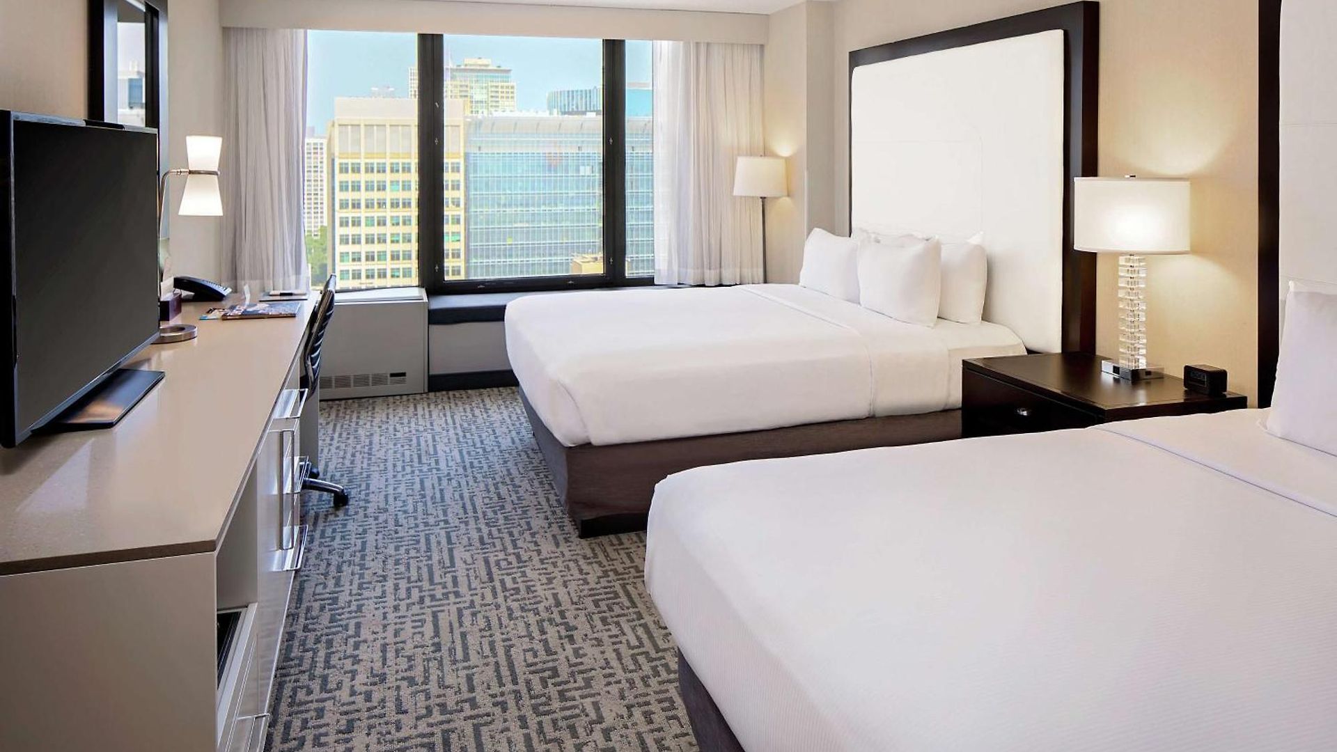 Hotel Doubletree By Hilton Magnificent Mile
