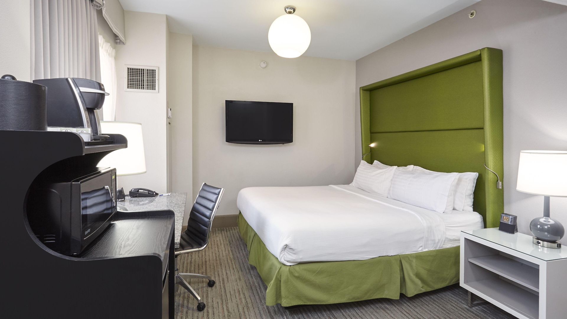 Express - Magnificent Mile By Ihg Hotel
