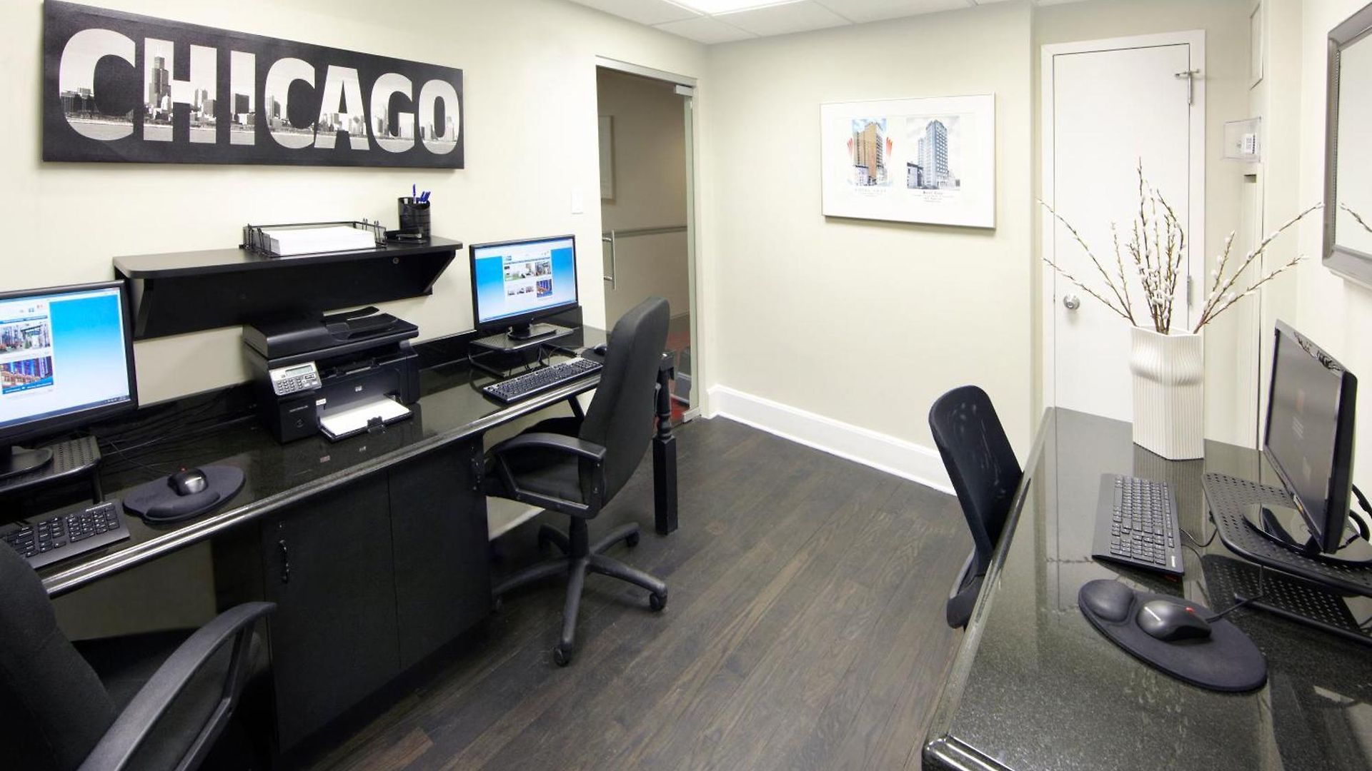 Express - Magnificent Mile By Ihg